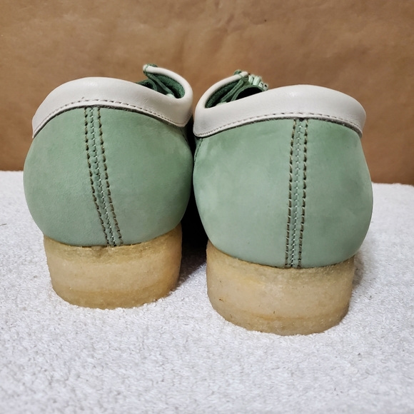 SOLD Clarks wallabee - Picture 6 of 15
